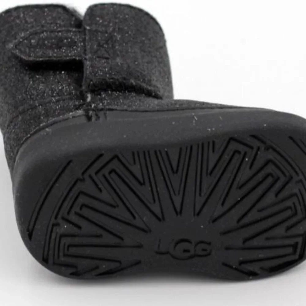 UGGS NWT in box Black Sparkle Keelan Booties